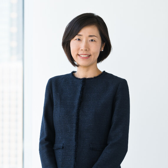 横澤靖子