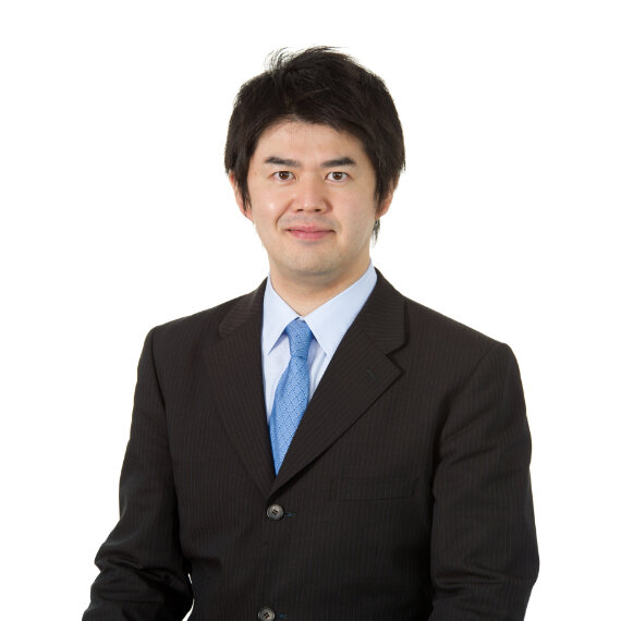 　Kazuya Ogata