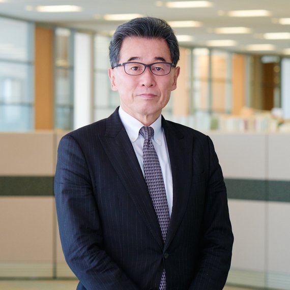 角田伸広