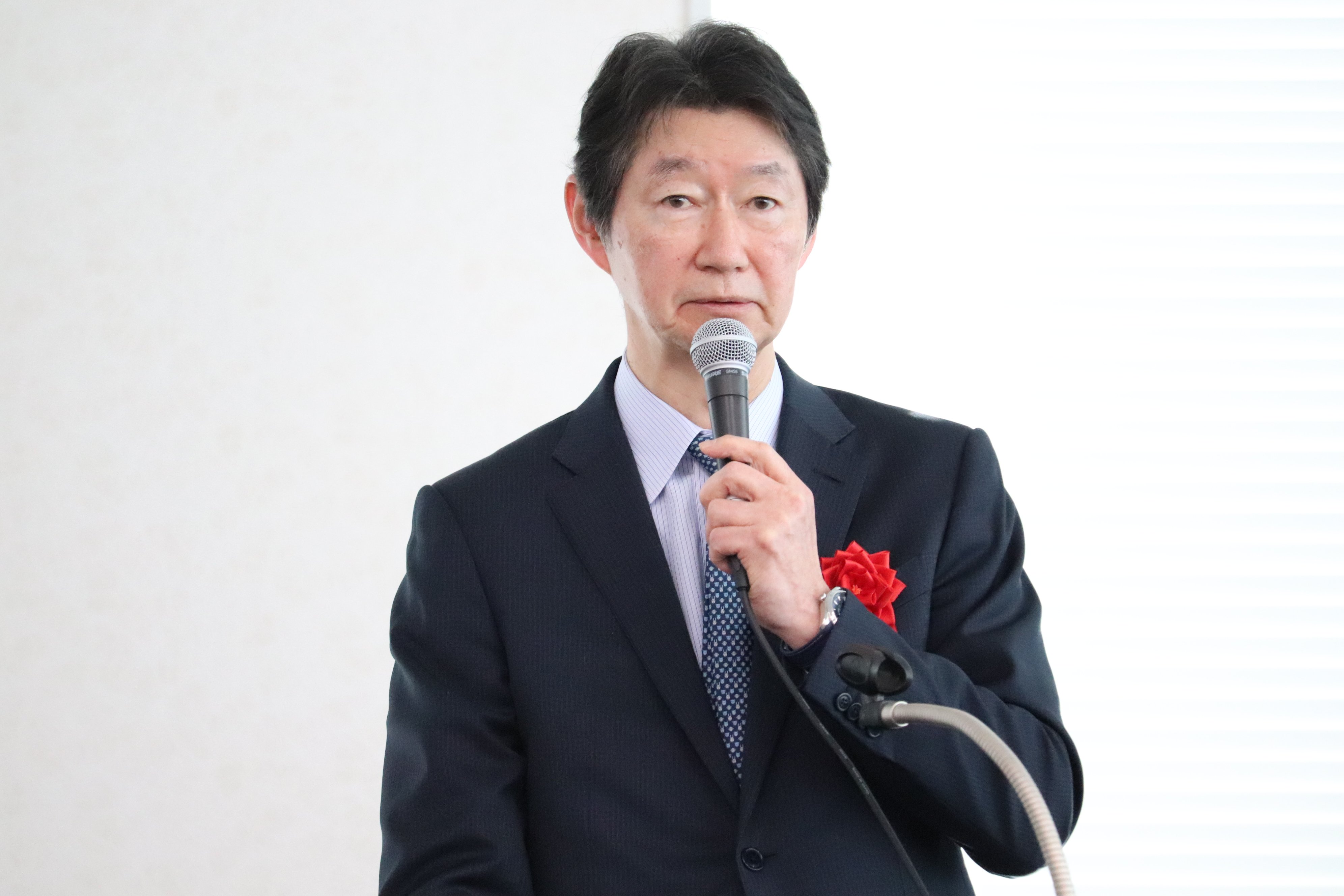 三村教授.JPG