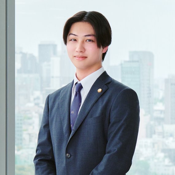 登坂玲央